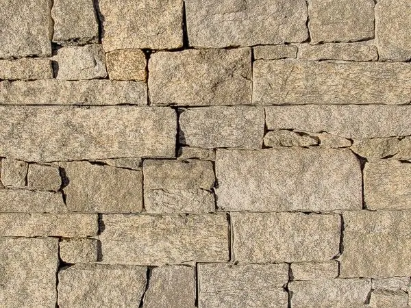G 665 Tigerskin Yellow — štípaný obklad Wallstone, Litrade Liberec